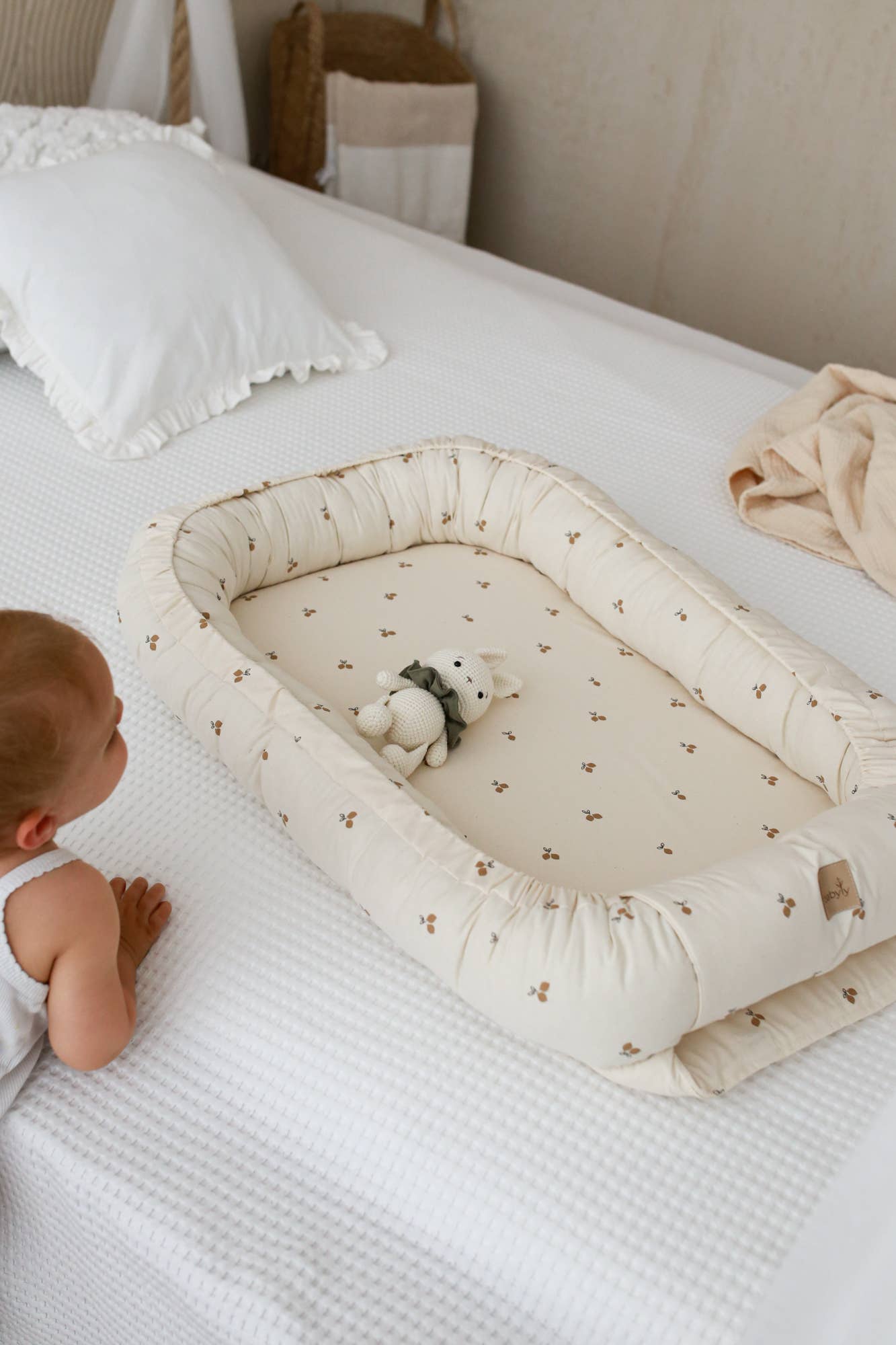 Babyly babynest midi i citronmönster