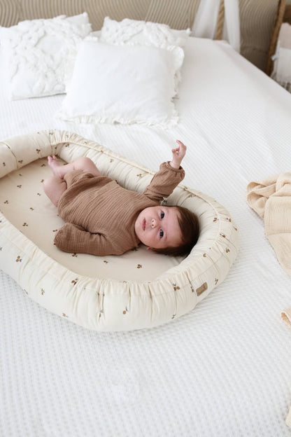 Babyly babynest midi i citronmönster