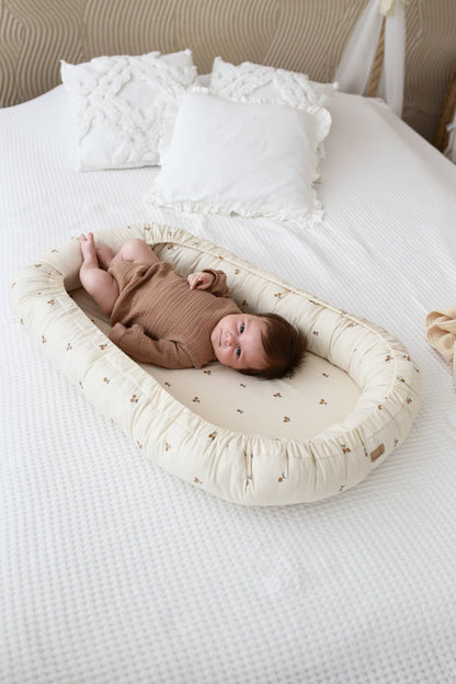 Babyly babynest midi i citronmönster